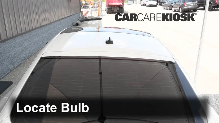 2022 Audi A5 Sportback Prestige 2.0L 4 Cyl. Turbo MHEV Éclairage Feu de freinage central (remplacer l'ampoule)